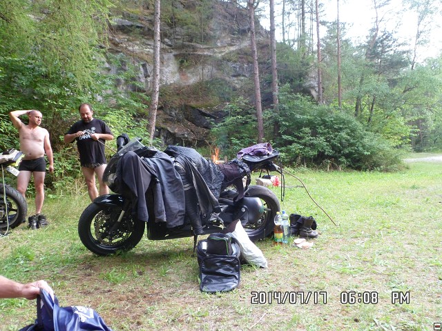 img00107.jpg