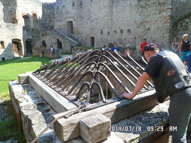 img00121.jpg