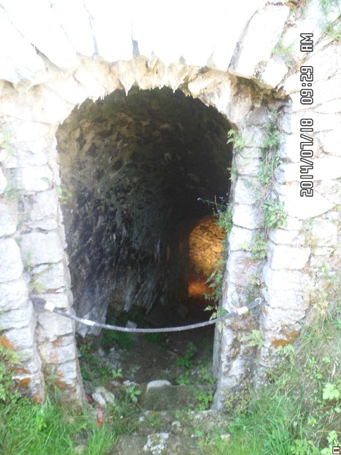 img00122.jpg