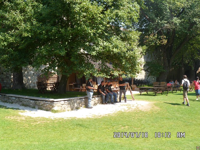 img00131.jpg