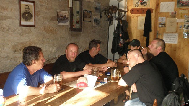 img00030.jpg