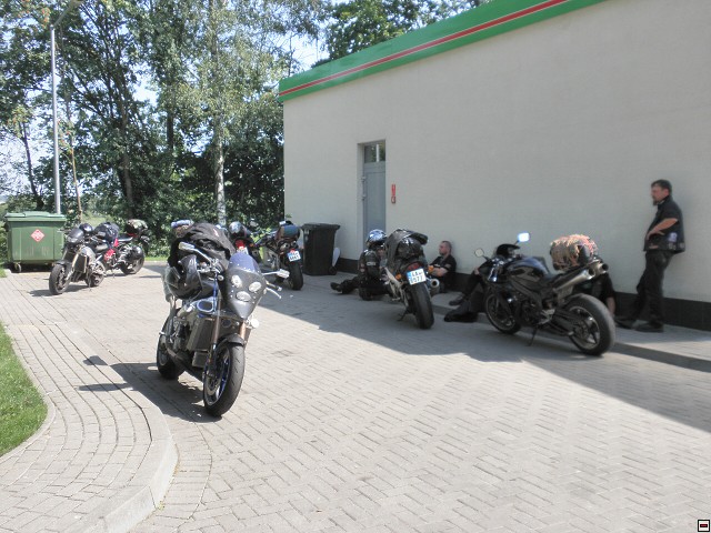 img00141.jpg