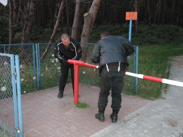 img00195.jpg