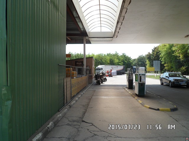 img00233.jpg