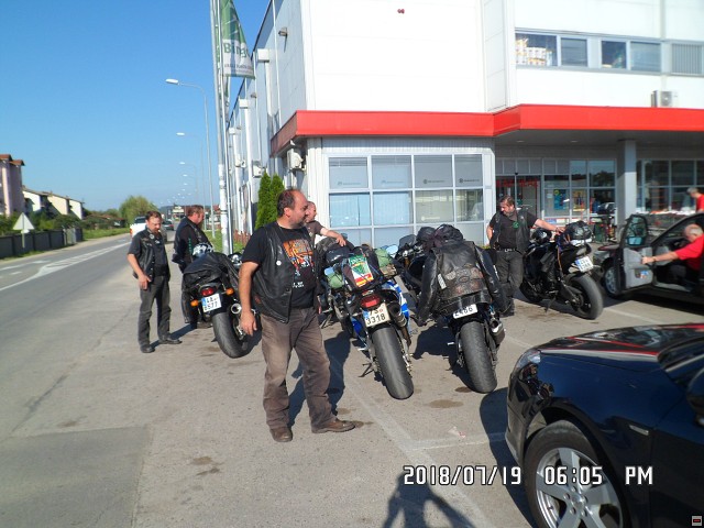 img00122.jpg