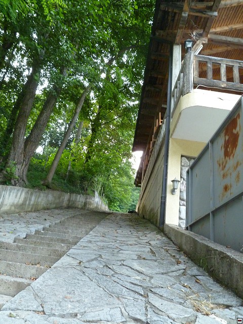 img00195.jpg