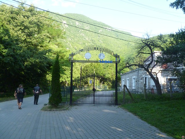 img00197.jpg