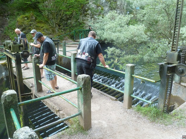 img00209.jpg