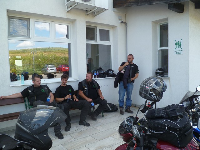 img00325.jpg