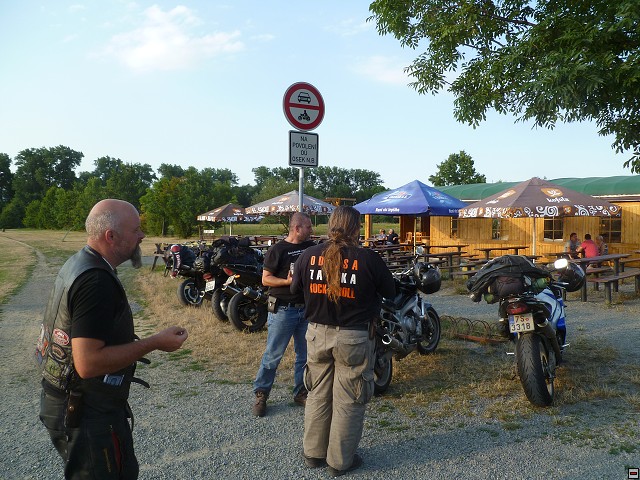 img00390.jpg