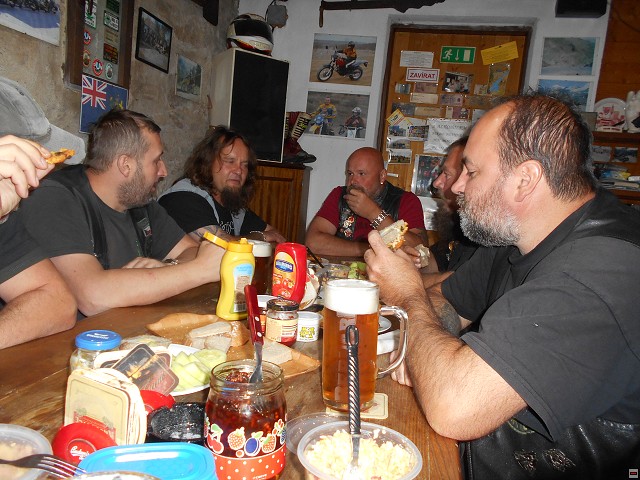 img00049.jpg