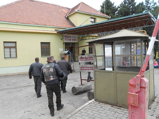 img00059.jpg