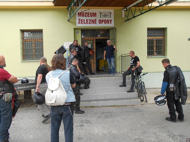 img00060.jpg