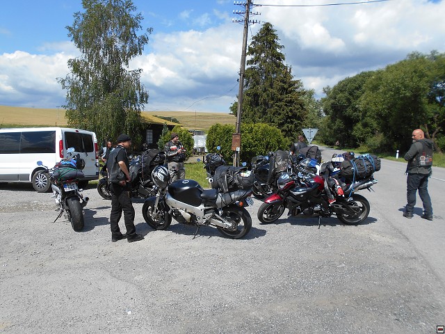 img00137.jpg