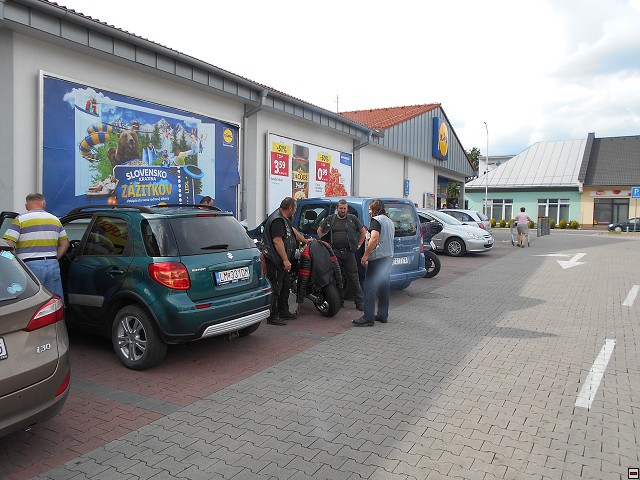 img00147.jpg
