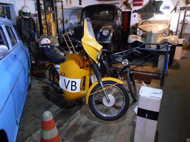 img00207.jpg
