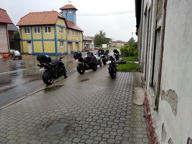 img00297.jpg