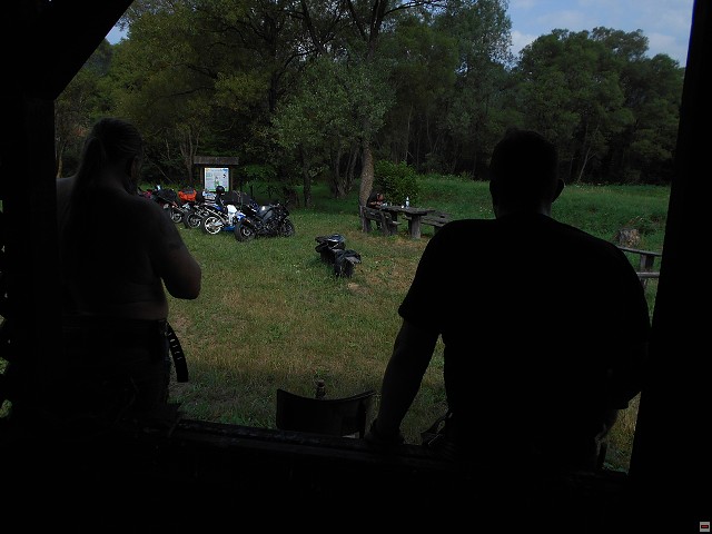 img00104.jpg