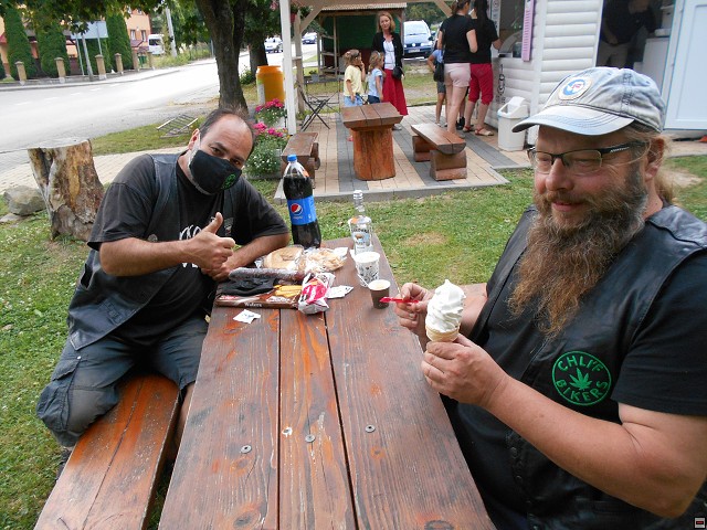 img00125.jpg