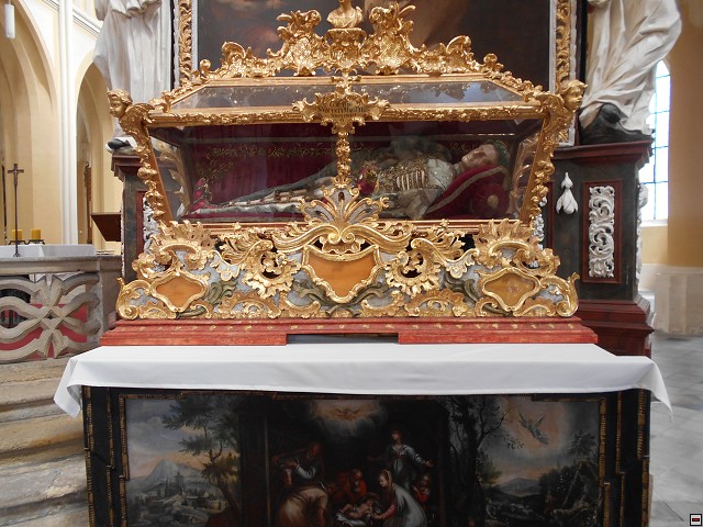 img00211.jpg