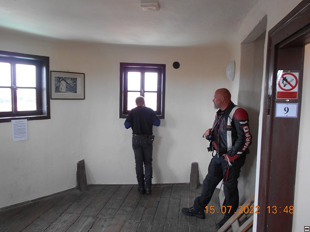 img00047.jpg