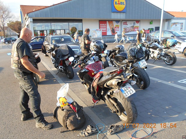 img00077.jpg