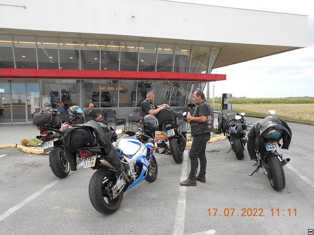 img00090.jpg