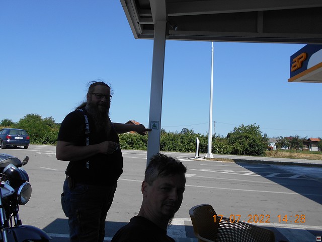img00102.jpg
