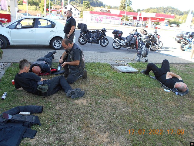 img00107.jpg