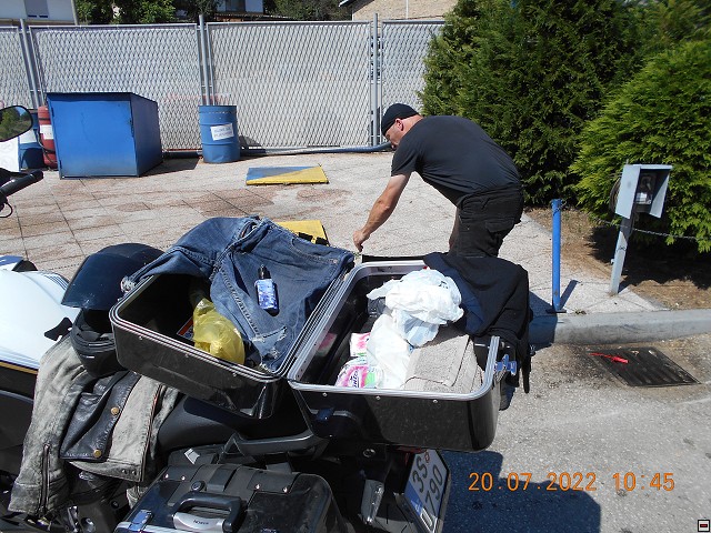 img00196.jpg