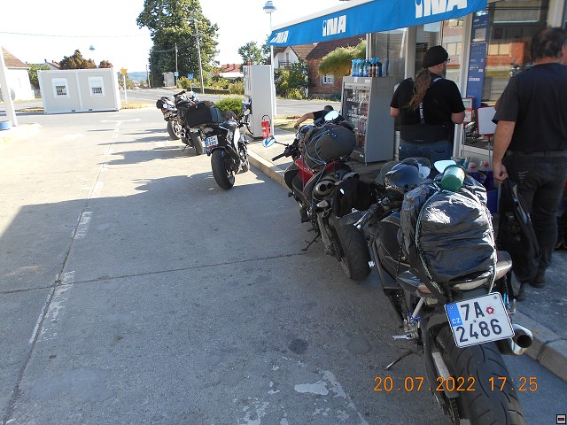 img00212.jpg