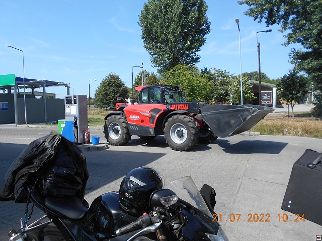 img00239.jpg