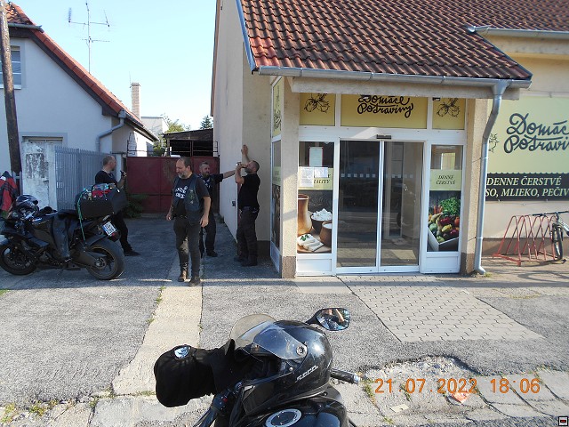 img00245.jpg