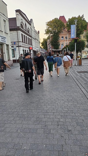 img00040.jpg