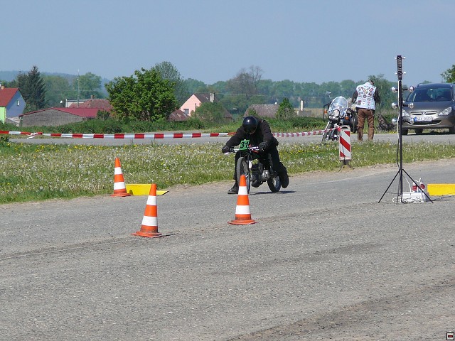 img00019.jpg