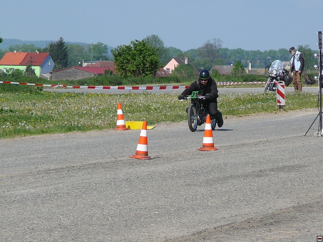 img00020.jpg