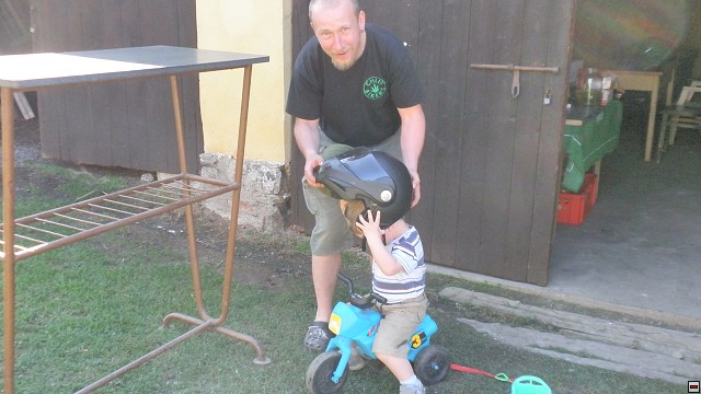 img00027.jpg
