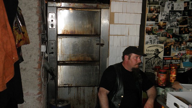 img00055.jpg