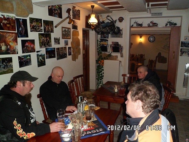 img00108.jpg