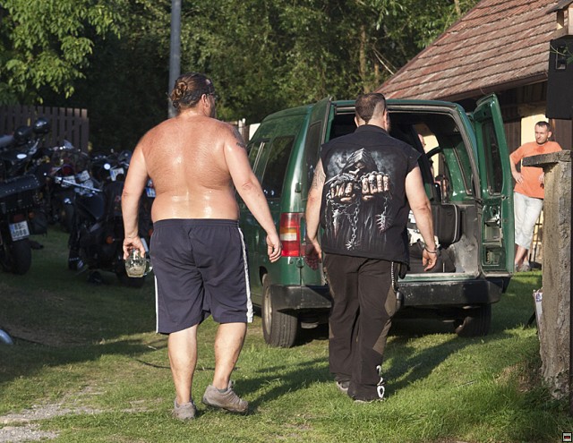 img00099.jpg