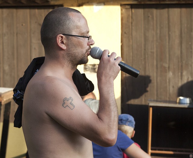 img00101.jpg