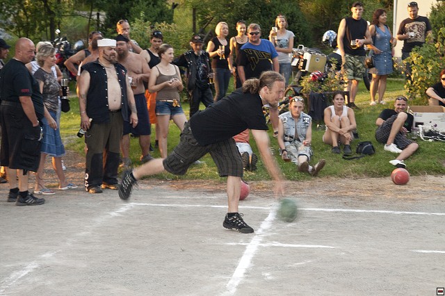 img00137.jpg